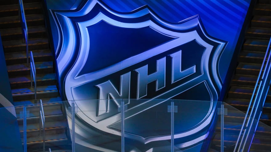 Nhl Wants Normal 2021 2022 Season Schedule Yardbarker