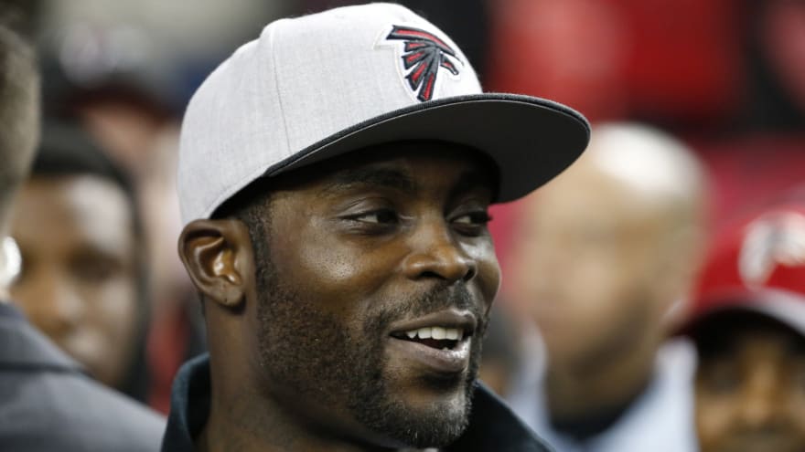 Michael Vick makes final payment, clears $17.6 million in debt | Yardbarker