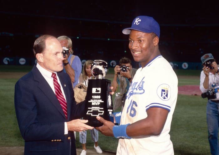 Bo Jackson becomes an MLB All-Star and NFL Pro Bowler