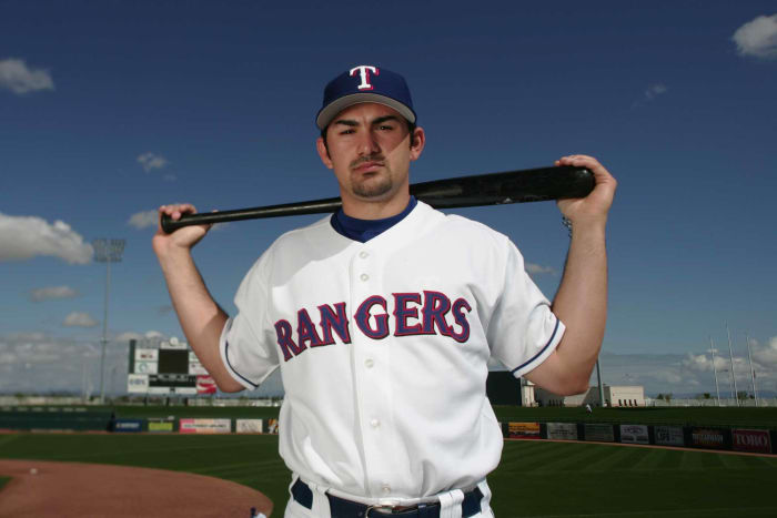 2003: Marlins cambia a Adrián González por Ugueth Urbina por los Rangers