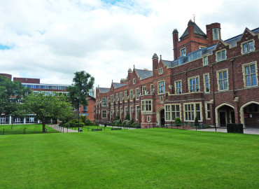 Study Abroad Reviews for Arcadia: Belfast - Queens University Belfast