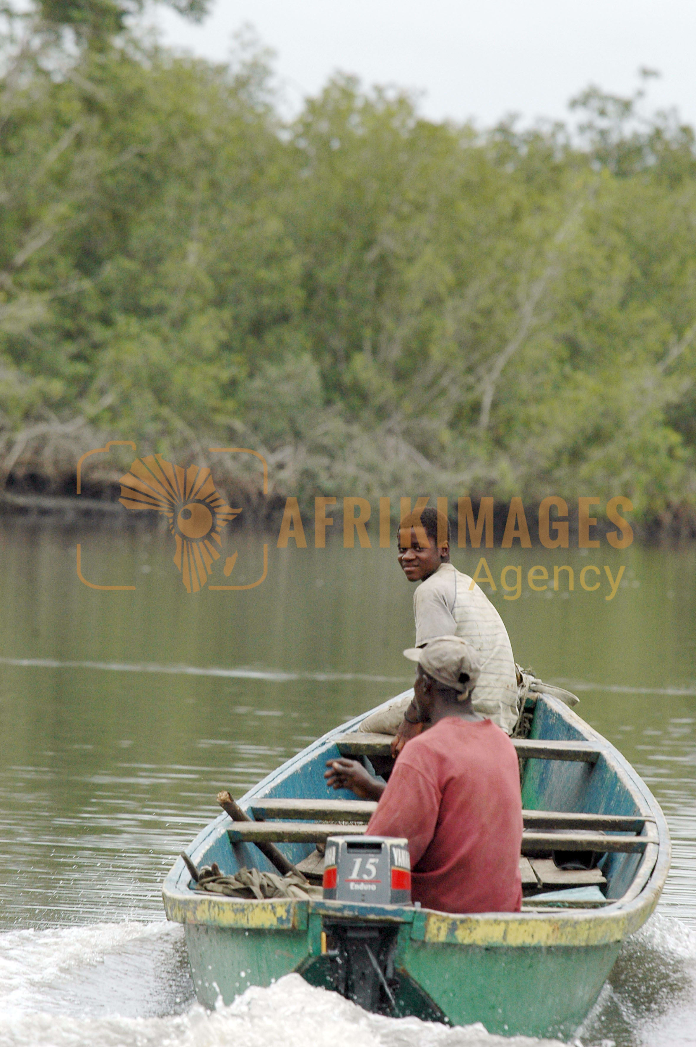 Afrikimages gabon / pêche