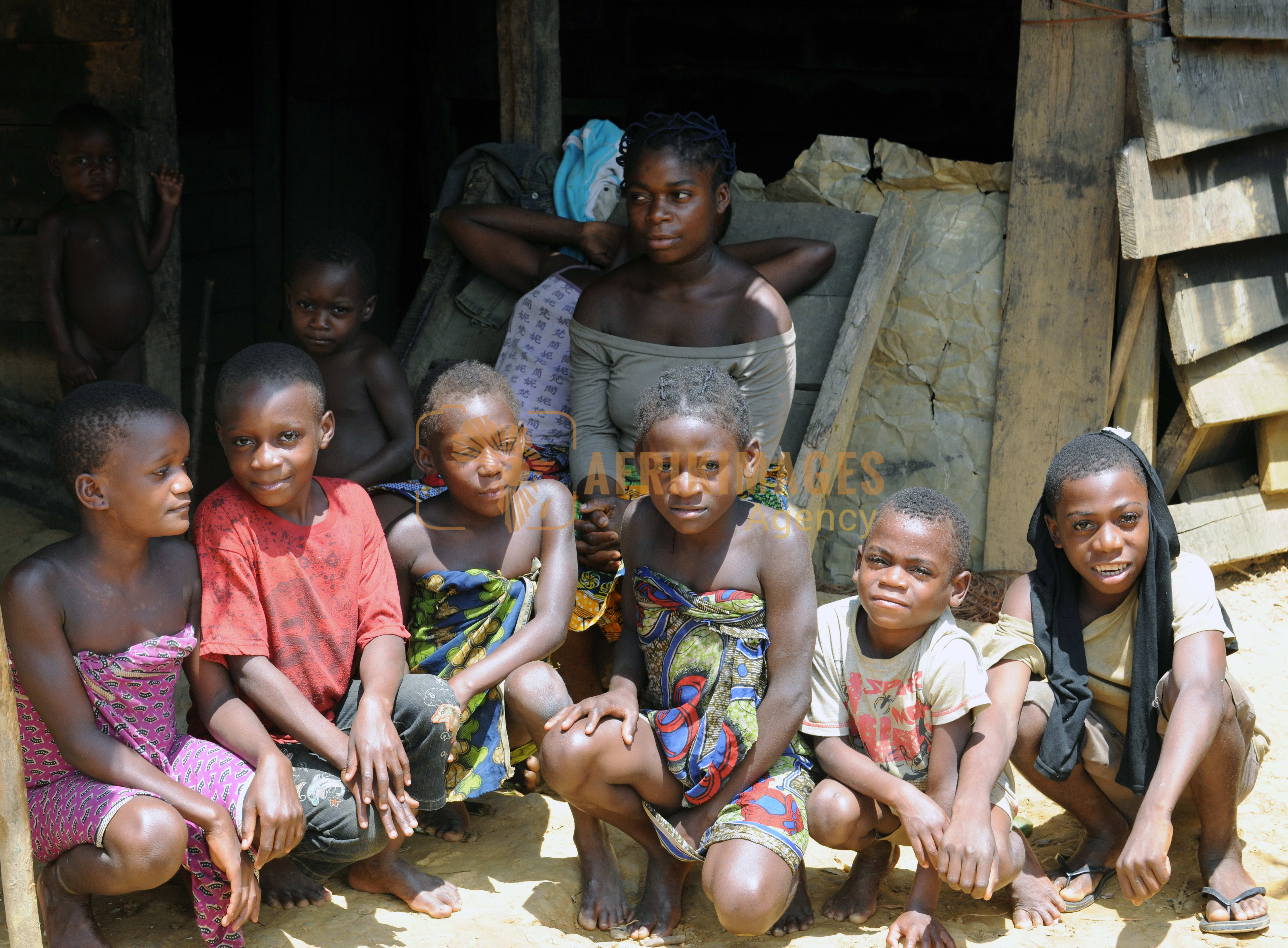 Afrikimages gabon / gens
