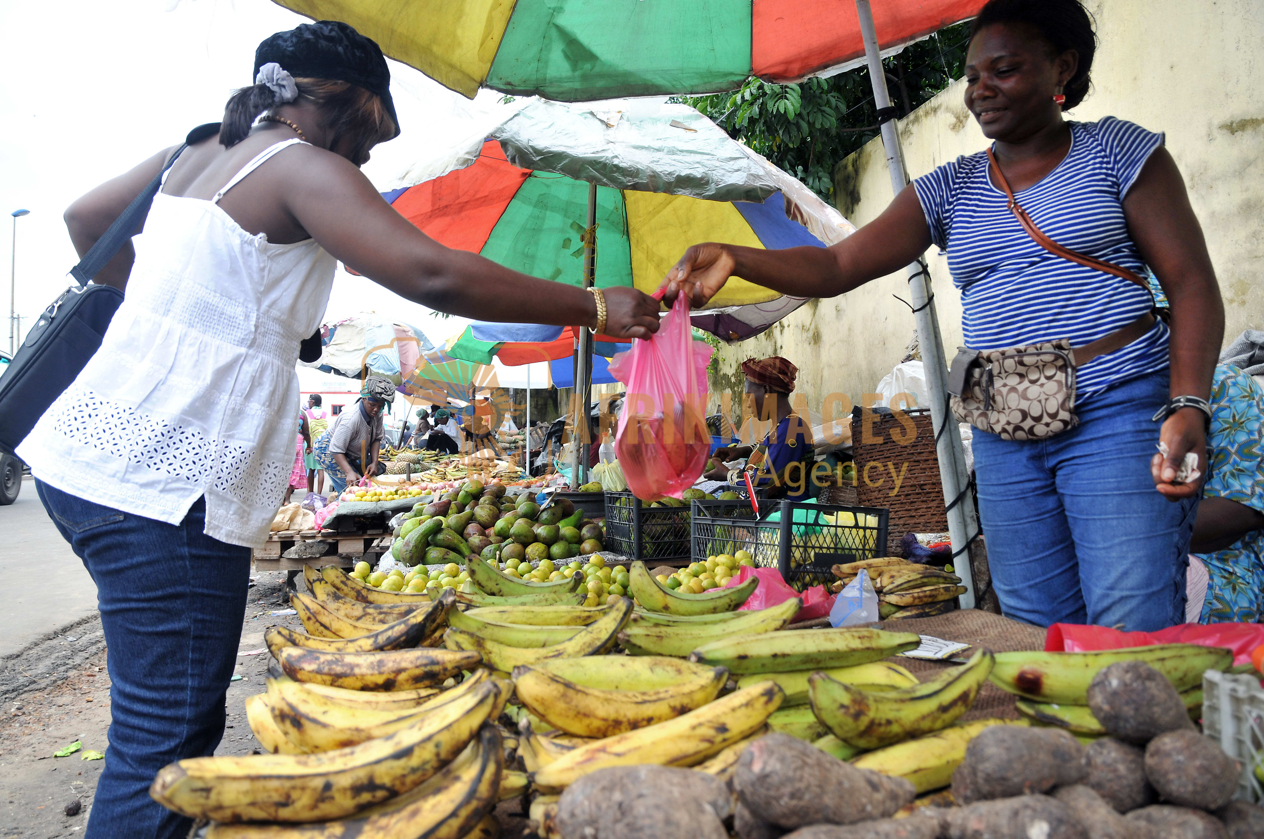 Afrikimages gabon / gens
