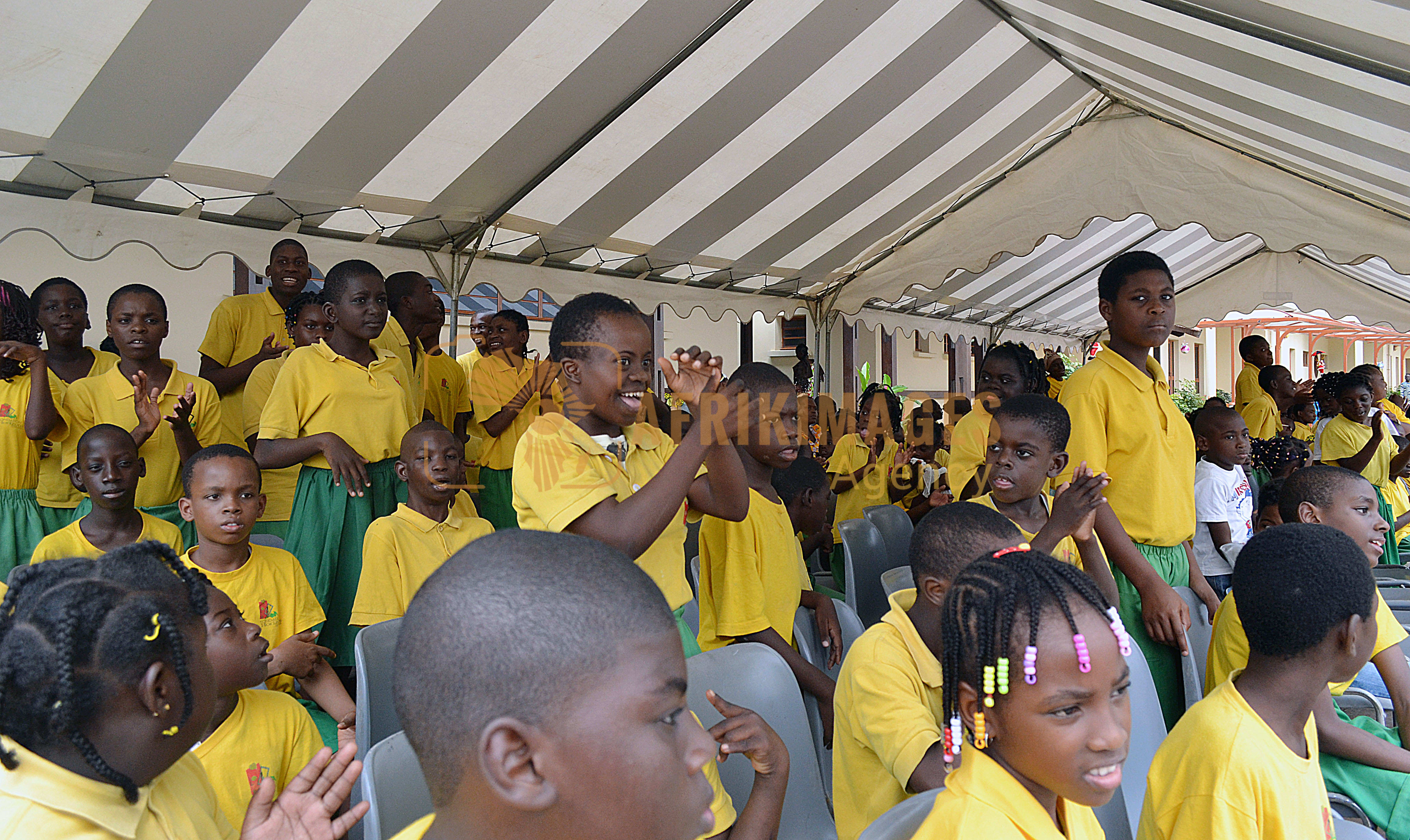 Afrikimages gabon/ écoles, collèges et lycées