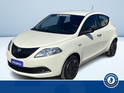 YPSILON MY24 1.0 FIREFLY 70 CVSTART&STOP HYBRID ORO
