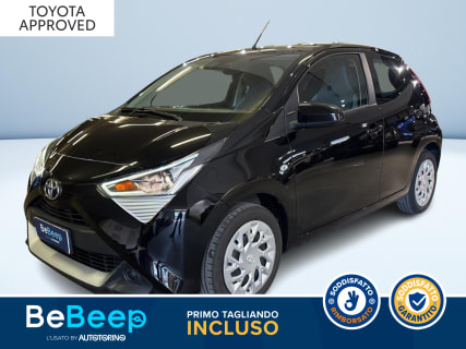 AYGO 5P 1.0 X-PLAY M-MT 72CV