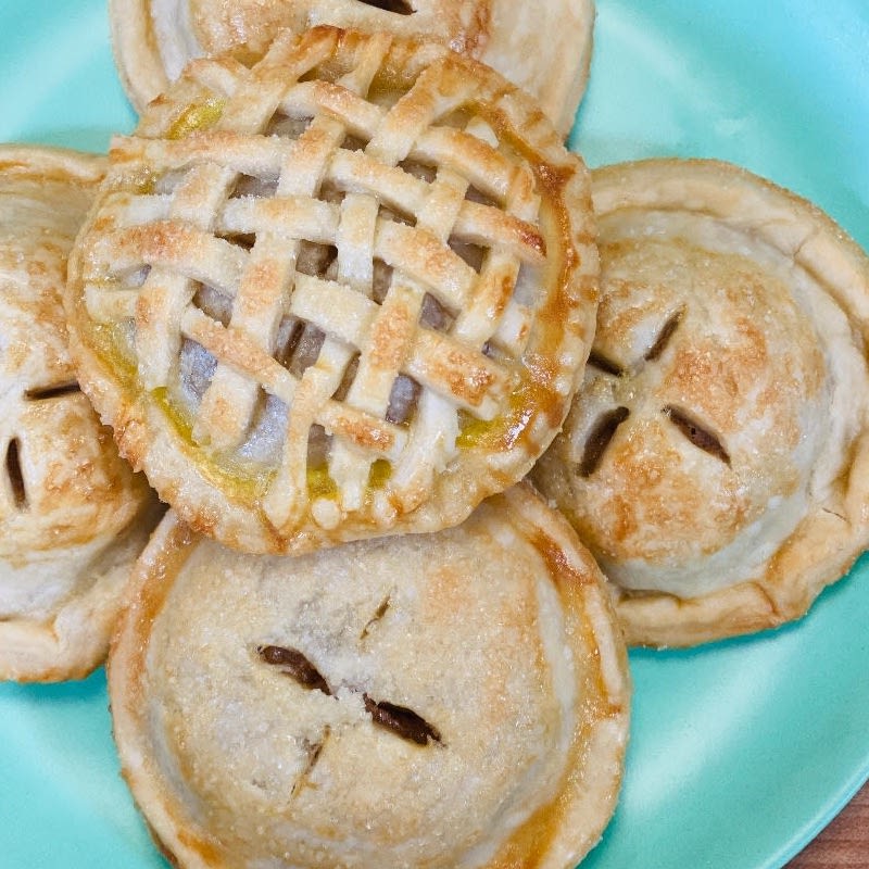 Salted Caramel Apple Pie Pop Tarts Salted Caramel Apple Pie Pop Tarts