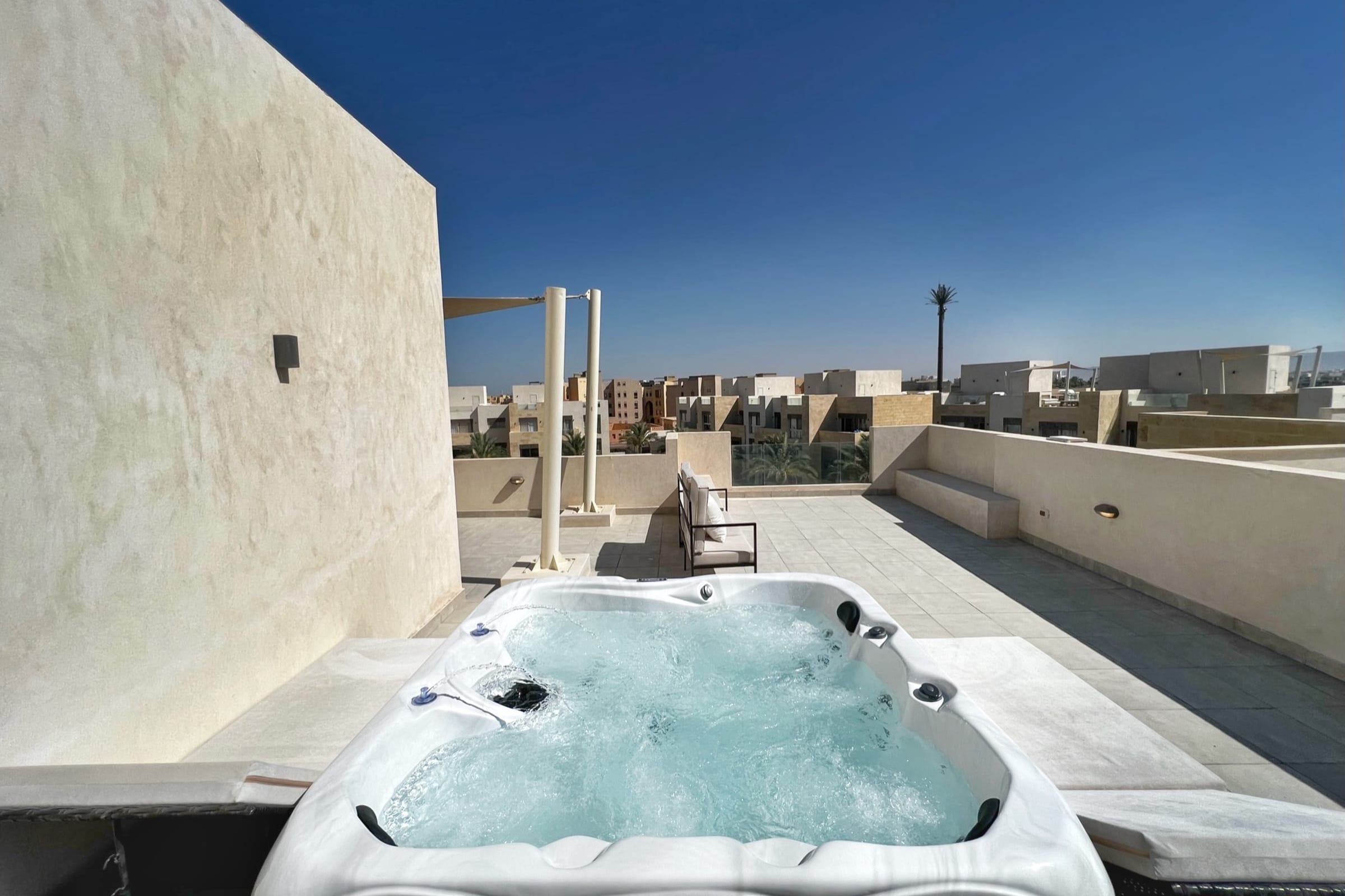 Spectacular & Soaring 2 BDR  w/ Private Rooftop Jacuzzi & Beach Access — Penthouse in Mangroovy Residence, El Gouna, Egypt — photo 33