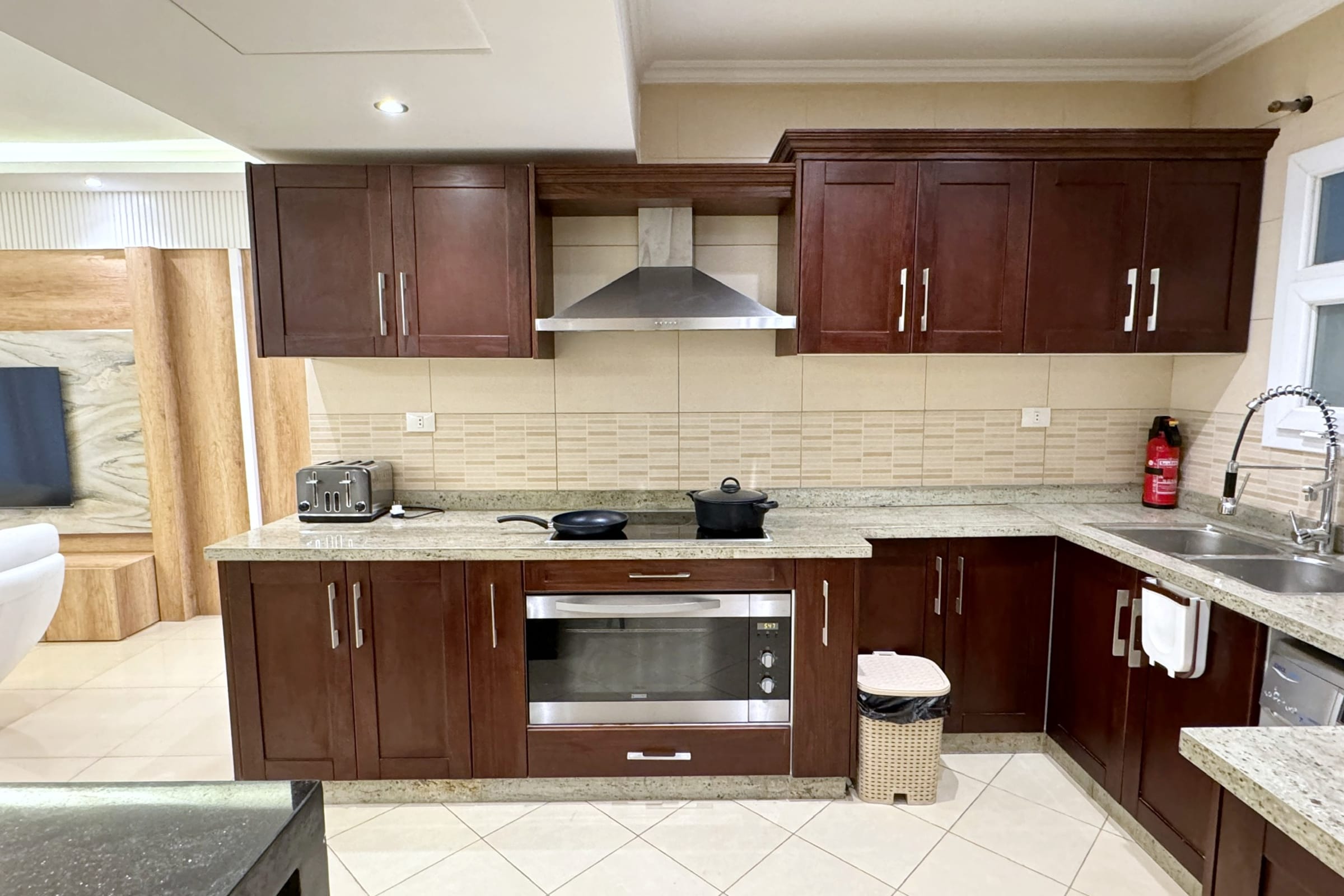 Calm & Classy 2BR - 5 min to Airport — Apartment in Plot 1258 El-Nasr Rd, Sheraton Al Matar, El Nozha, Cairo Governorate 11799, Egypt, Cairo, Egypt — photo 9