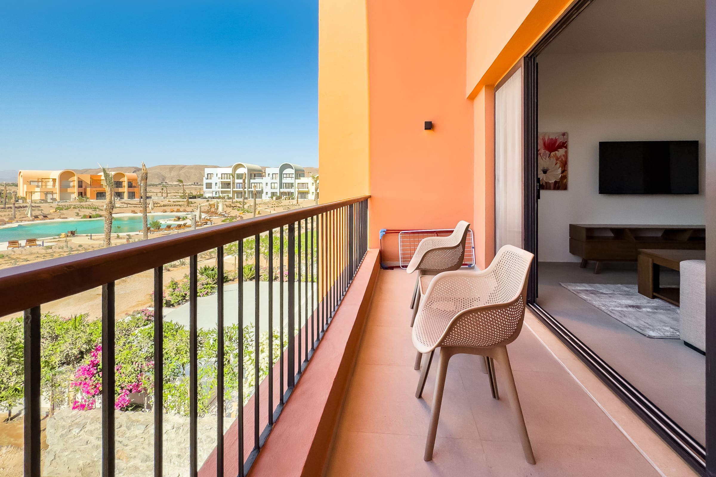 Cool & Curated 1BDR @ Kamaran El Gouna — Apartment in Kamaran- El Gouna, El Gouna, Egypt — photo 2