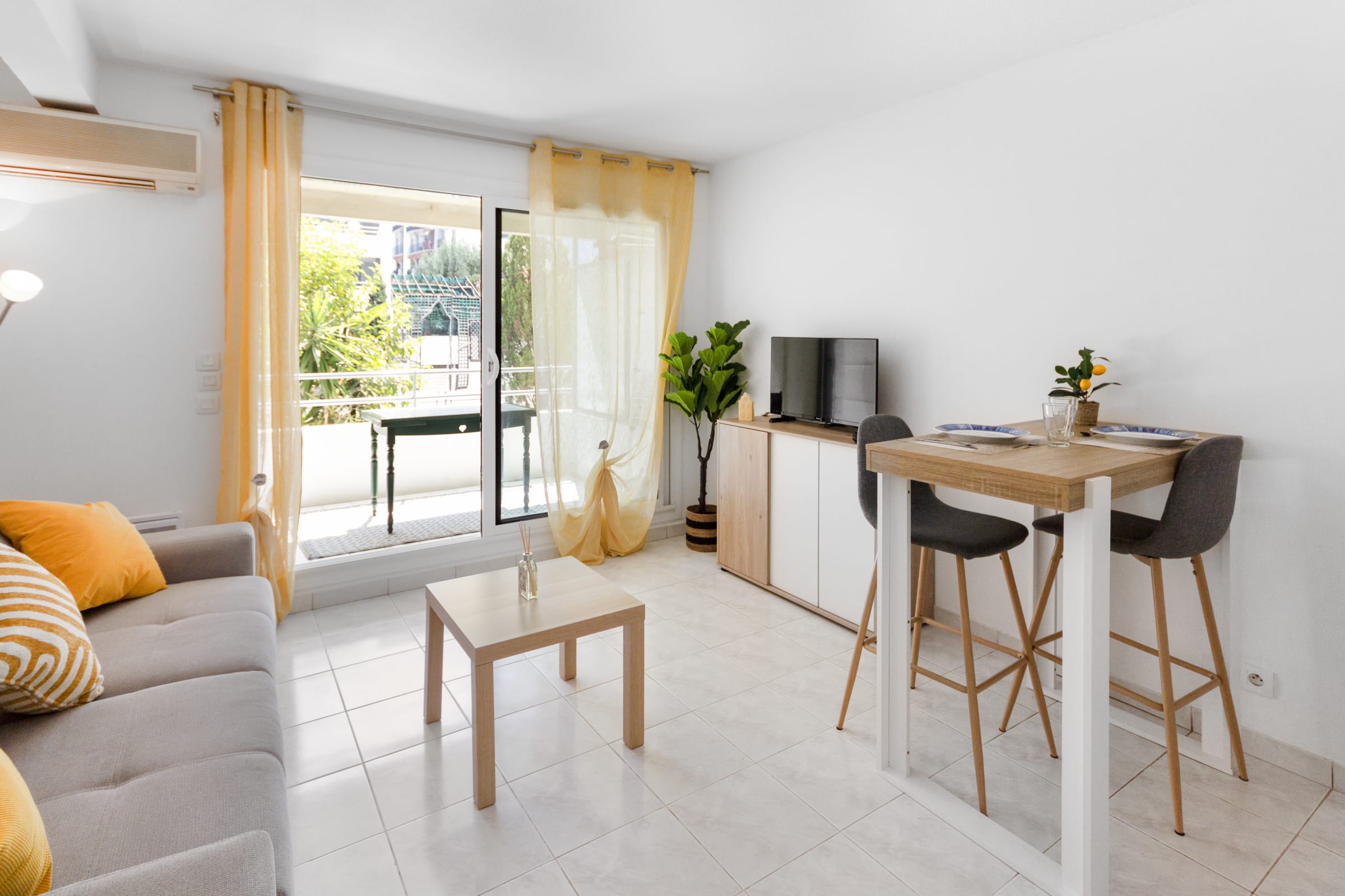 S 2P NICE WC - LE SEASIDE