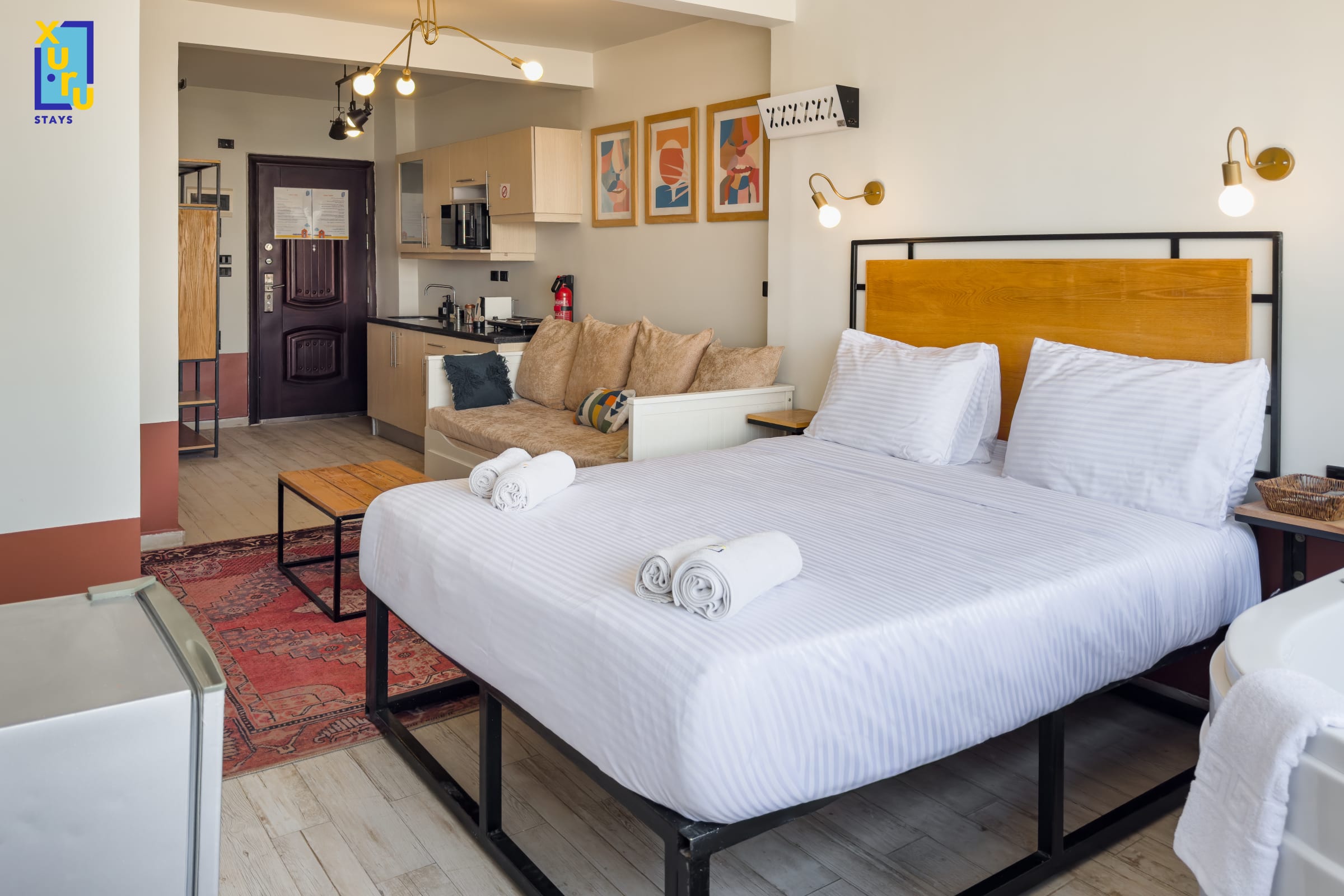 Jacuzzi Studio By The Historic Pyramids (Apt.4) 3