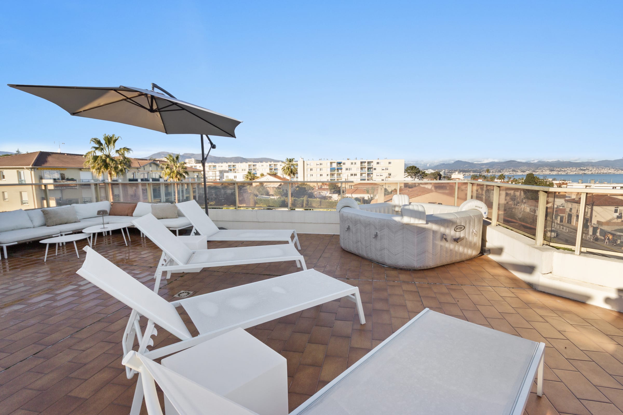 T3 6P ANTIBES LMS - LE ROOFTOP