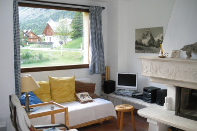 Appartement Les Challanches Nevache Hautes Alpes une des plus belle vue.