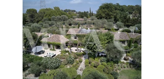 REF 1236 - Mas authentique à louer Mougins