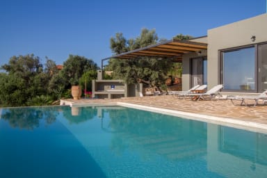 Villa Atokos : vista mare, piscina a sfioro, alba magica