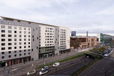 vue quartier gare de la part dieu , entrée porte Alpes, rue de la villette