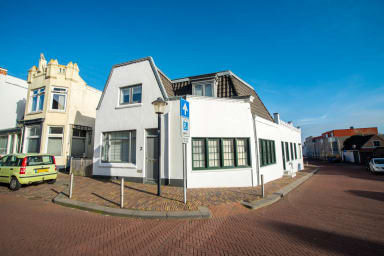 Sandy's Family Beach House für 2 Erwachsenen & 2 Kinder