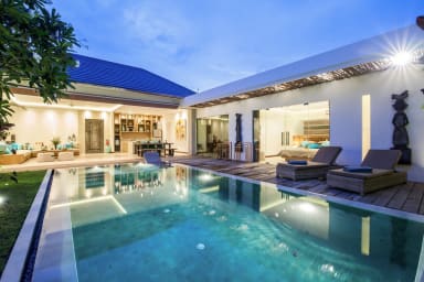 Villa Anak | 2 bedroom private luxury villa in Seminyak Bali