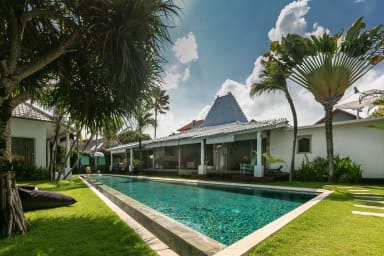 Villa Ganesha | Unique 3 bedroom private luxury villa in Berawa Canggu Bali