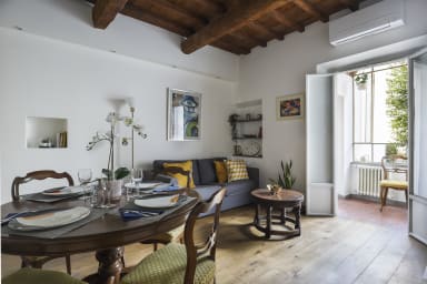 OLTRARNO Modern Apartment in Florence-hosted by Sweetstay