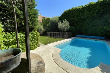 Location saisonnière à Lambesc - Piscine sécurisée - Serenity Rentals