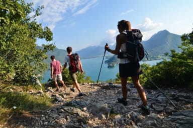 De nombreux sentiers parcours les montagnes qui bordent le lac.
Plusieurs...