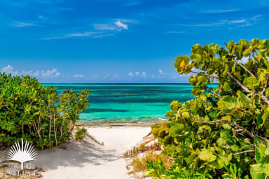 Villa Sandpiper's beach access.
