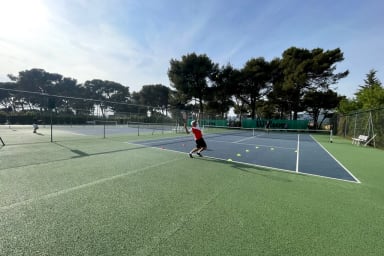 Location saisonnière à Lambesc - Complexe sportif - Serenity Rentals