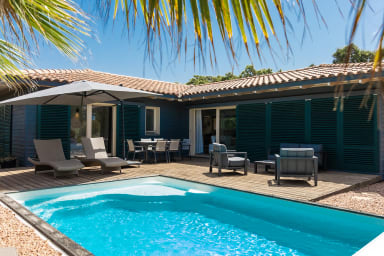 Villa avec piscine chauffée et  vue sur les montagnes