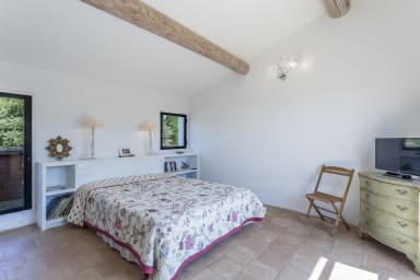 Superbe villa à louer pour des vacances de rêve à Roussillon