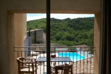 For rent in the heart of Bonnieux swimming pool private terrace