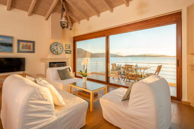 Karavi Villa: Secluded Serenity, Exclusive Sea Access, 270° Ionian Panorama