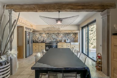 Dream holidays with swimming pool in the heart of Provence