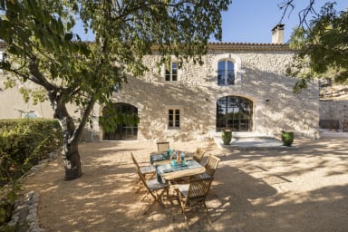 Superb house to rent in the heart of Provence in Les Baux de Provence