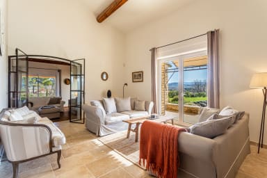 Dream holiday in the heart of the Luberon
