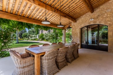 Maison de caractère a louer en Provence à Bonnieux