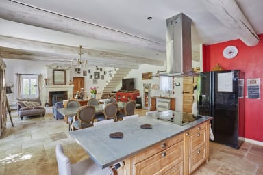 Karakteristiek huis te huur in de Provence in Ménerbes