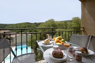 Bright flat for rent Bonnieux 4 people