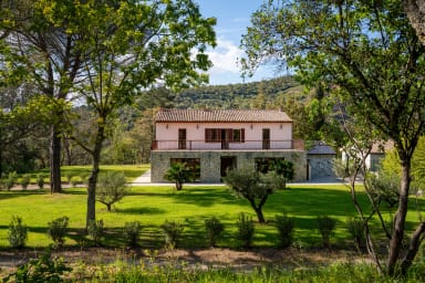 villa 6 bedrooms for rent