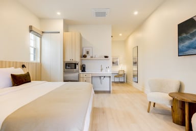 King-size bed, sleeps 2 and Kitchenette with Nespresso and Mini Fridge