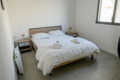 Chambre 1 / Bedroom 1