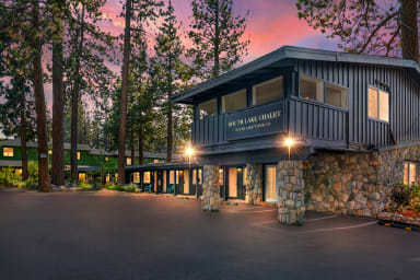 1.5 blocks from Highway 50 & Stateline, 6-min walk to Heavenly Village & Gondola