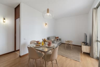 Livingroom and dining area