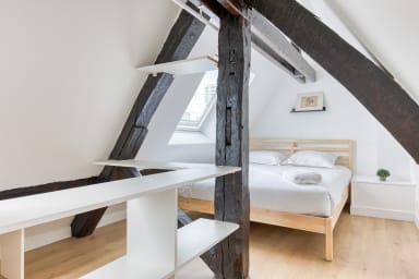 Chambre avec rangements
