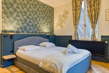Chambre avec lit double