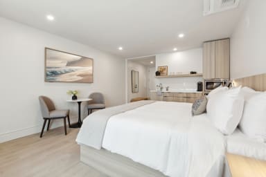 King-size bed, sleeps 2 and Kitchenette with Nespresso and Mini Fridge
