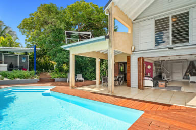 Photo de Villa en location saisonnière à Gosier en Guadeloupe