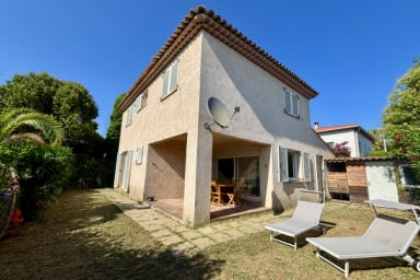 Charmante Maison Avec Balcon Et Jardin - Antibes